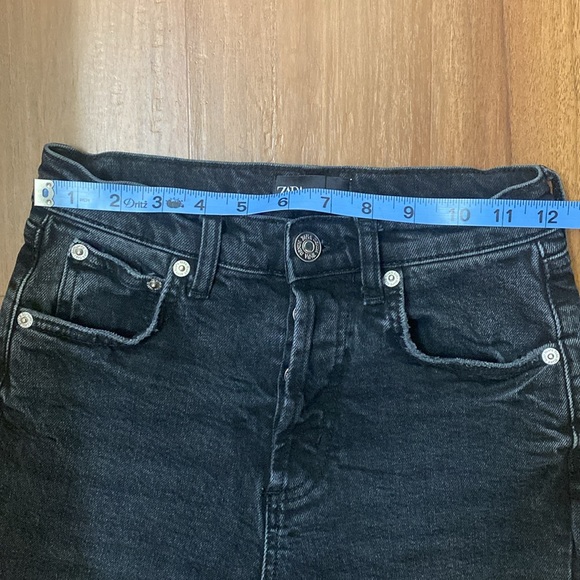 •Zara•High Waist Raw Hem Denim - Picture 9 of 12
